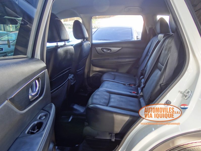 
								NISSAN X-TRAIL AÑO 2014 full									