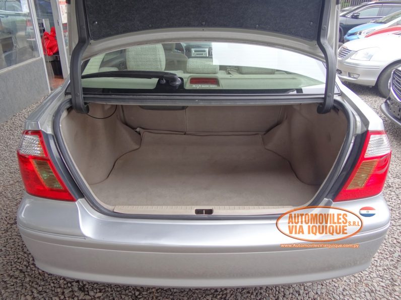 
								TOYOTA PREMIO AÑO 2002 full									