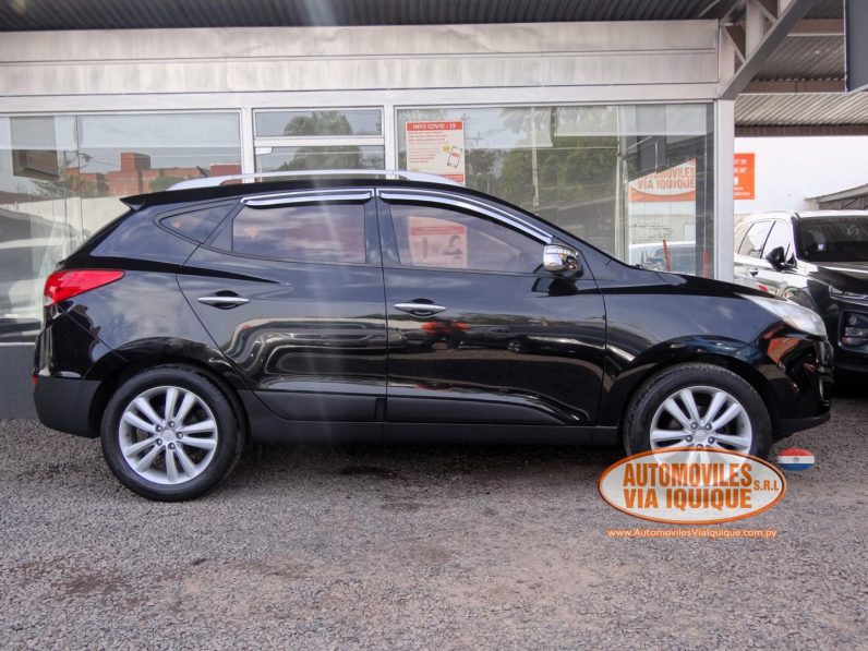 
								HYUNDAI TUCSON AÑO 2010 full									