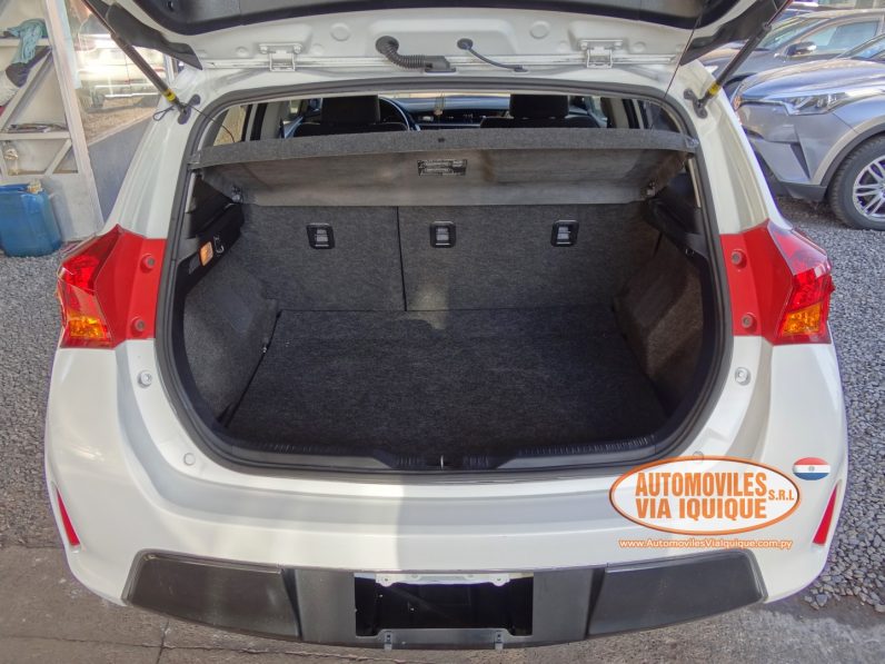 
								TOYOTA NEW AURIS AÑO 2012 full									