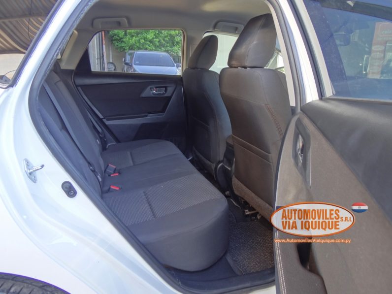 
								TOYOTA NEW AURIS AÑO 2012 full									