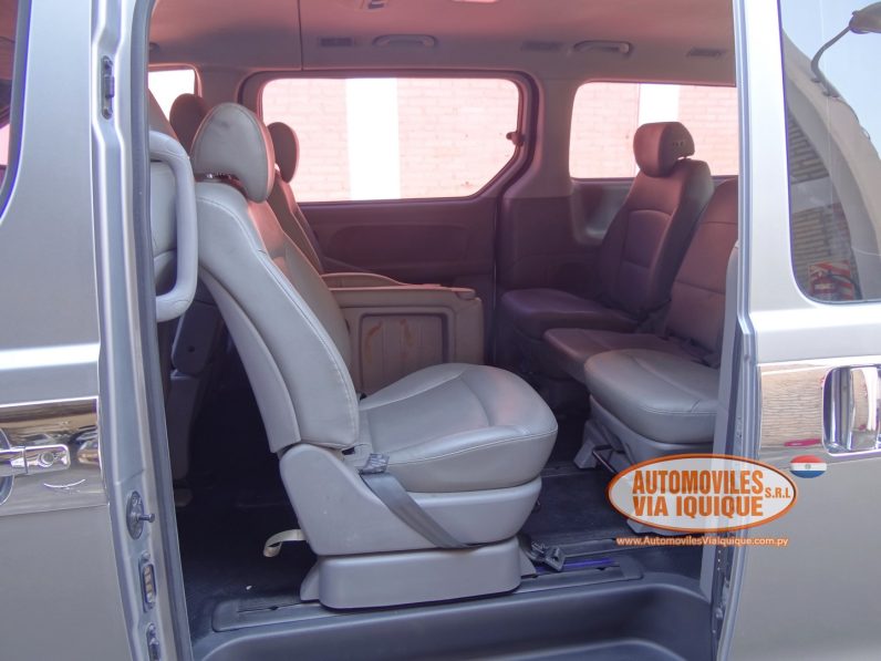 
								HYUNDAI STAREX AÑO 2017 full									