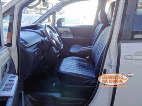 TOYOTA VOXY AÑO 2008