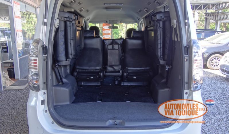 
								TOYOTA VOXY AÑO 2008 full									