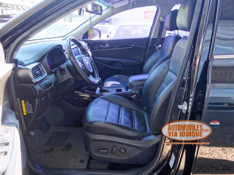 
								KIA SORENTO AÑO 2015 full									