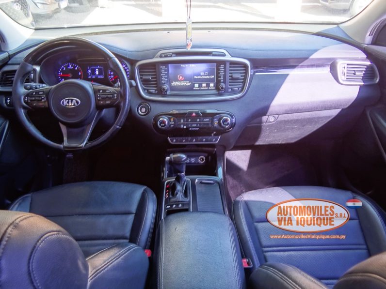 
								KIA SORENTO AÑO 2015 full									