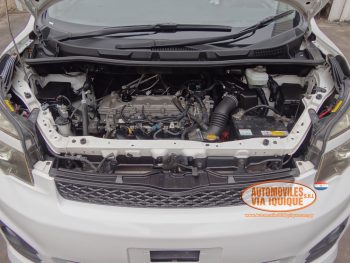 TOYOTA VOXY AÑO 2010