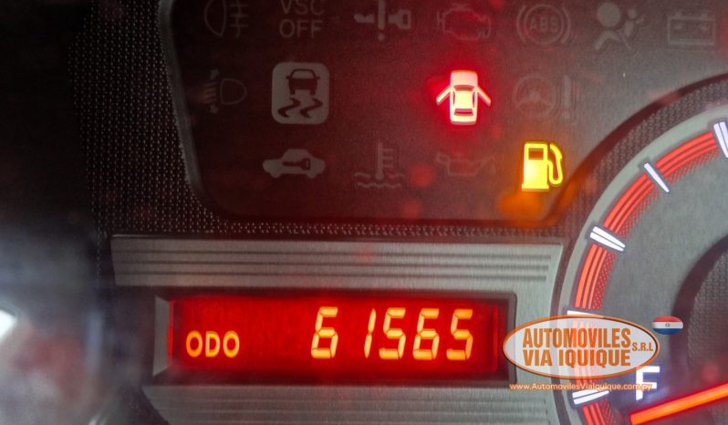 
								TOYOTA VOXY AÑO 2010 full									