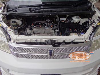 TOYOTA VOXY AÑO 2006