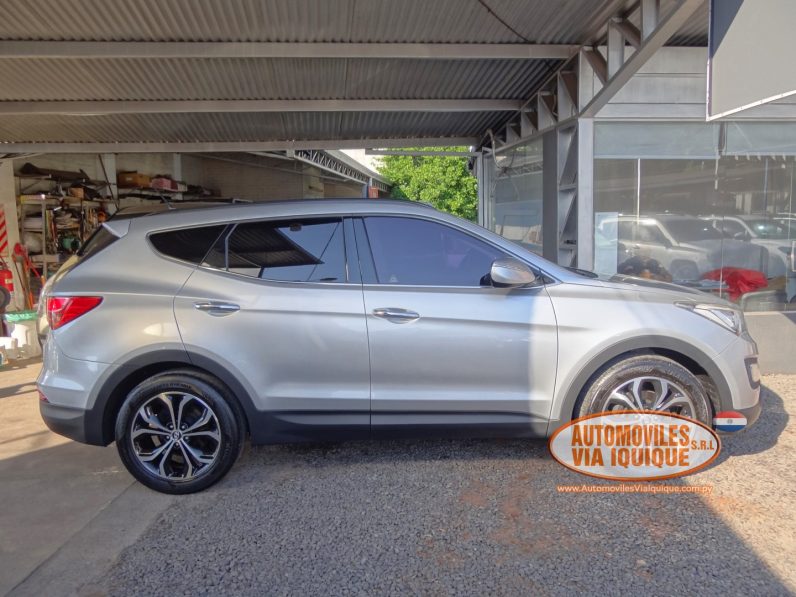 
								HYUNDAI SANTAFE AÑO 2013 full									
