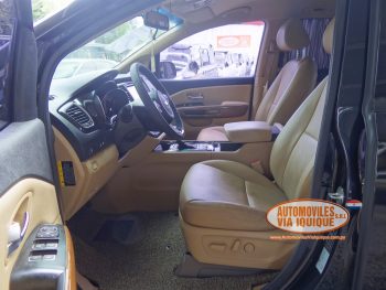KIA CARNIVAL LIMO AÑO 2015
