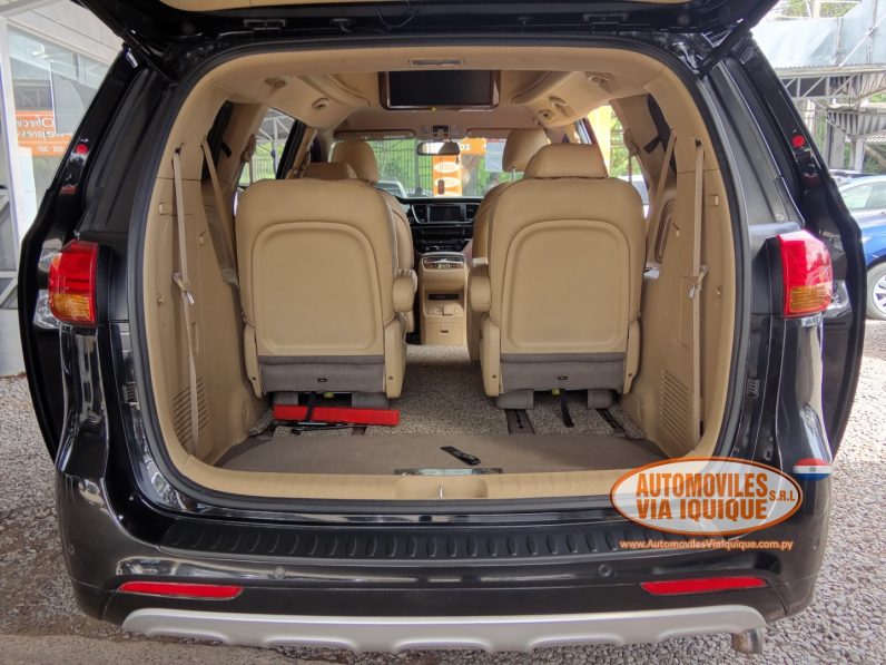 
								KIA CARNIVAL LIMO AÑO 2015 full									